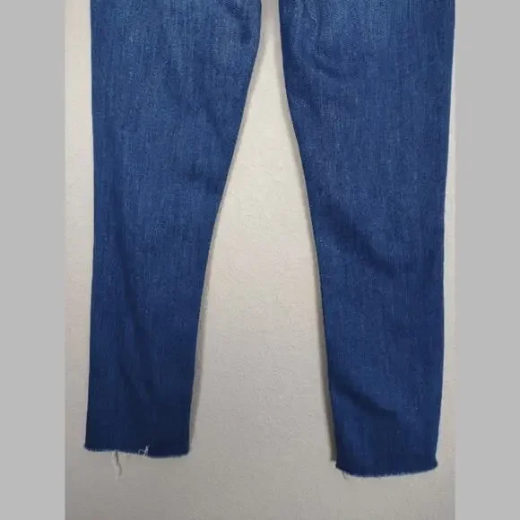 MOTHER The Mid Rise Dazzler Crop Fray Jeans In Squeeze It Size 25